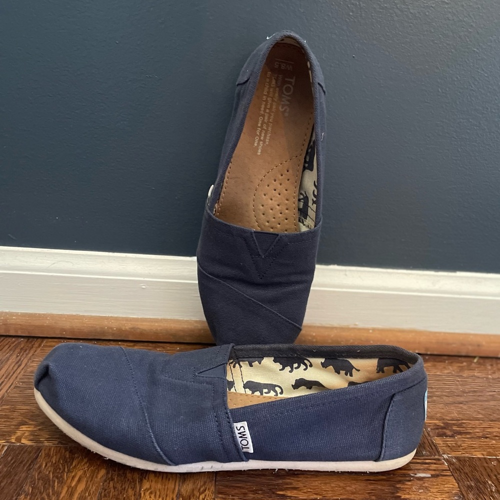 Tom’s
Navy Blue